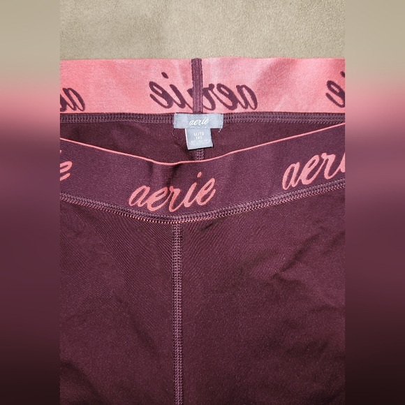 AERIE  ACTIVE TRAINING SUPPORT CAPRI LEGGINGS! 🌞 FINAL OFFER - Picture 3 of 3